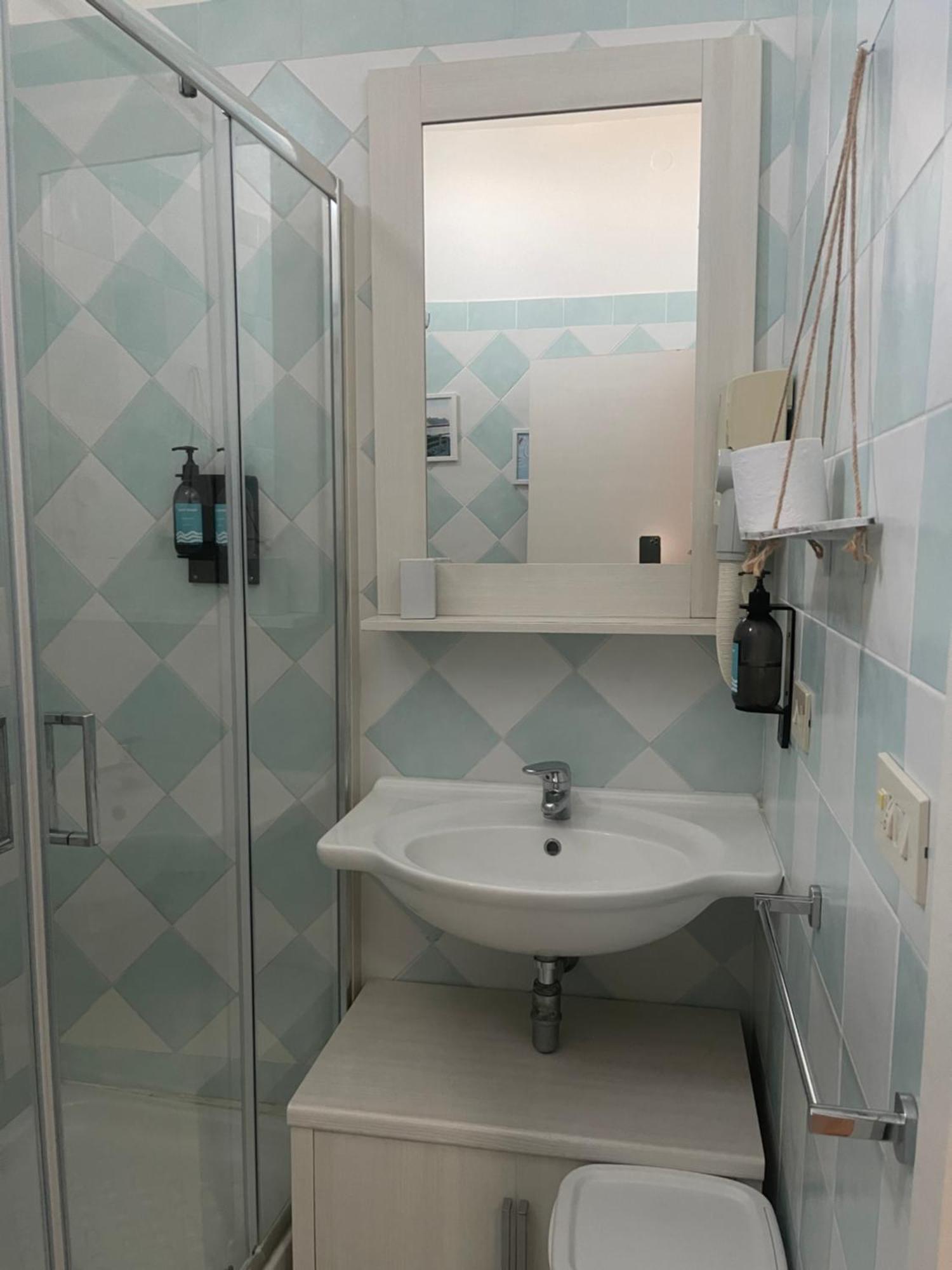Hotel Maluentu Putzu Idu Buitenkant foto