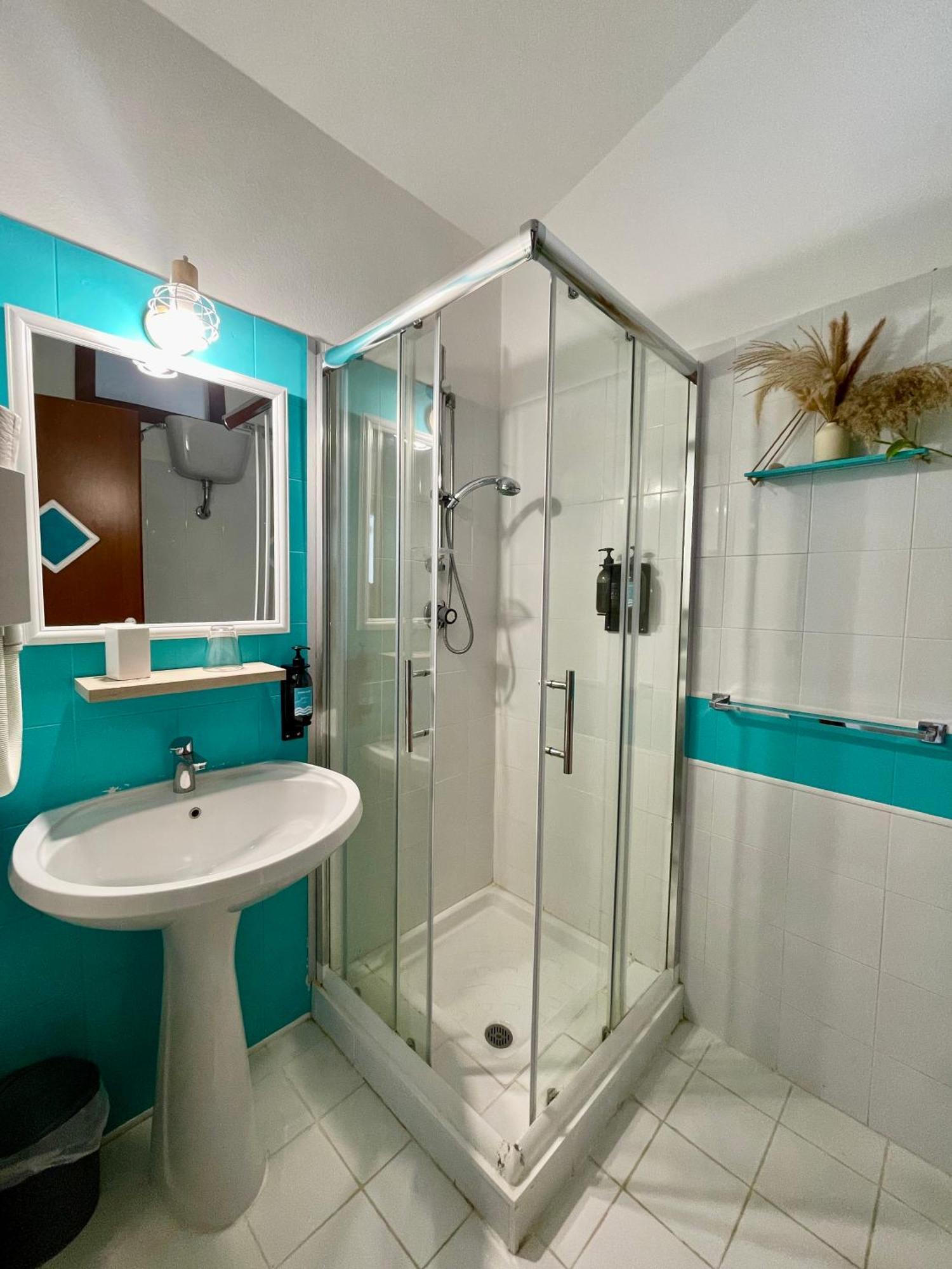Hotel Maluentu Putzu Idu Buitenkant foto