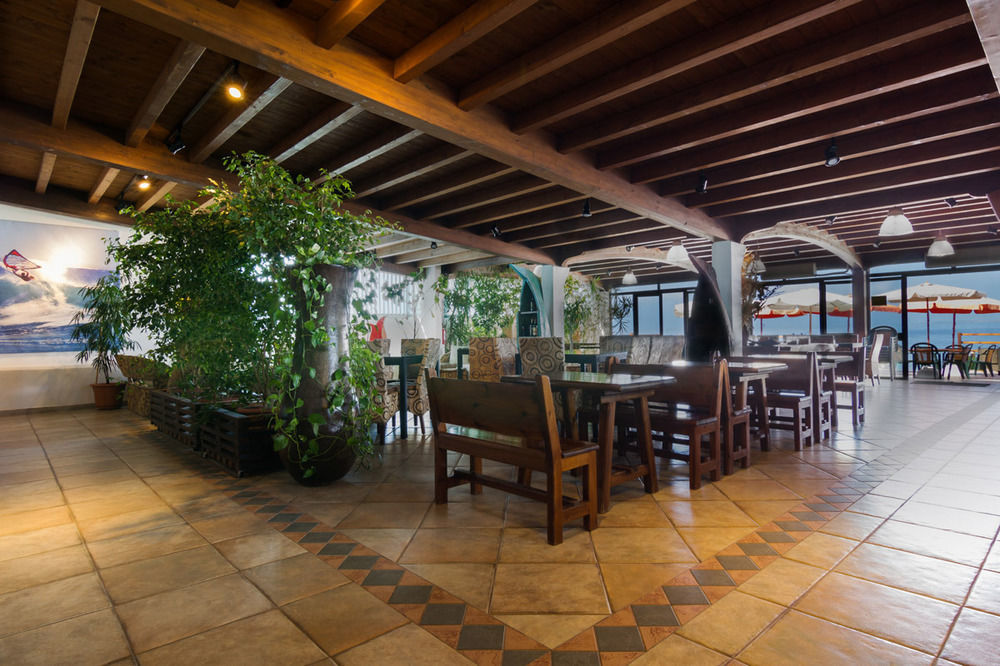 Hotel Maluentu Putzu Idu Buitenkant foto